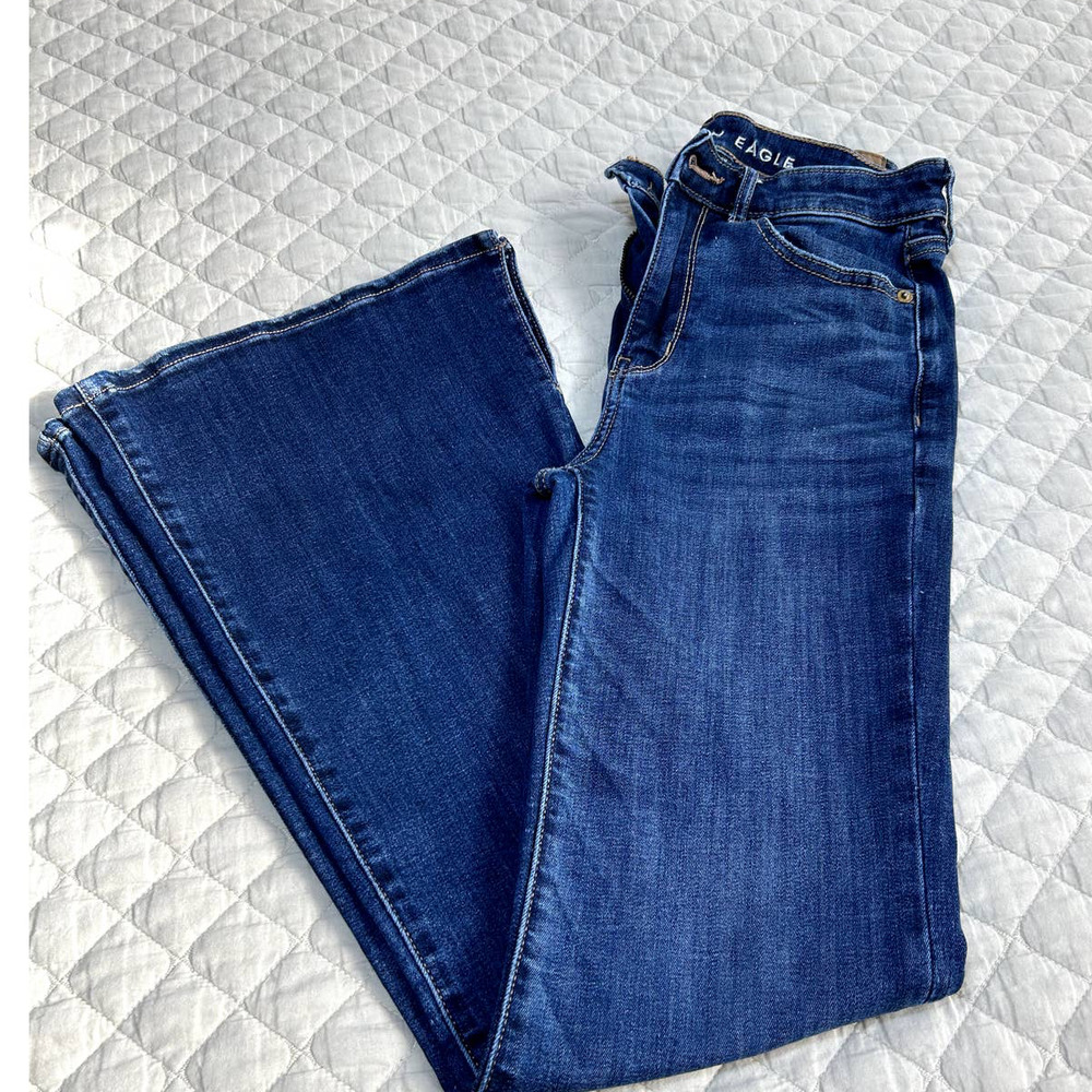 American Eagle Size 4 Flare Jeans